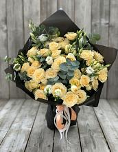 Букет цветов из:  Розы и Лизиантусы #REPLACE_PRED# Мармашах