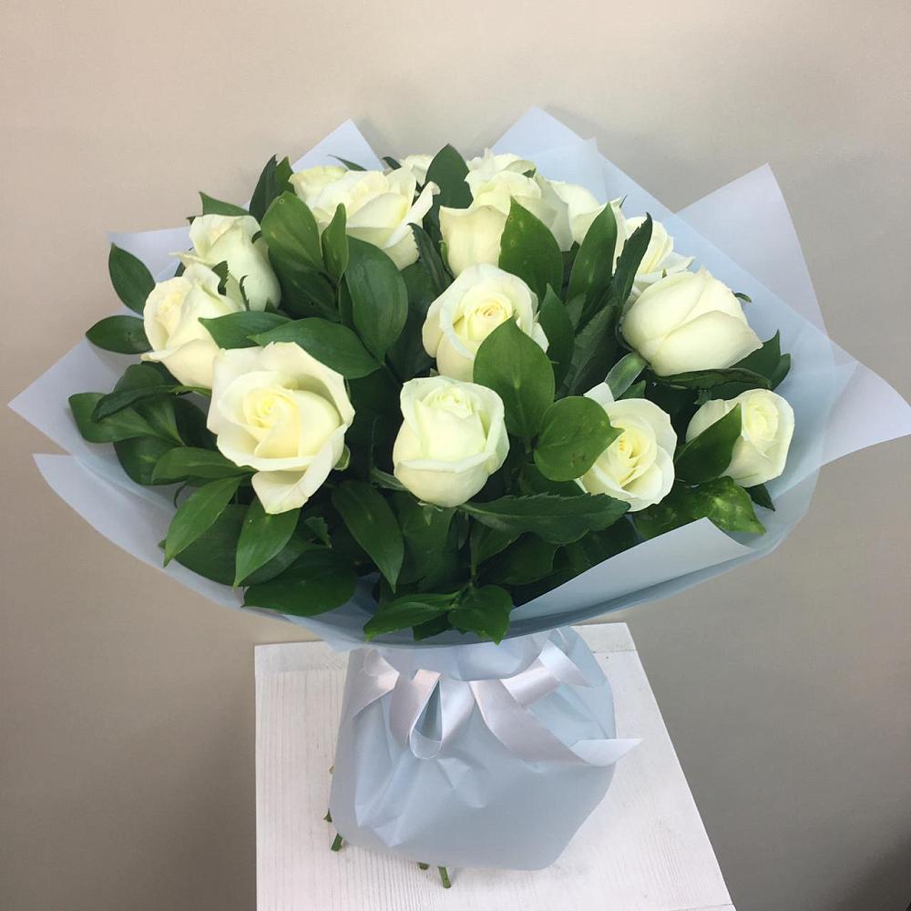 Букет 15 Белых роз Проуд в Мармашах