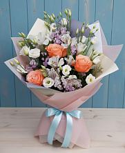 Букет цветов из:  Лизиантусы, Розы, Альстромерии и Гипсофила в Мармашах