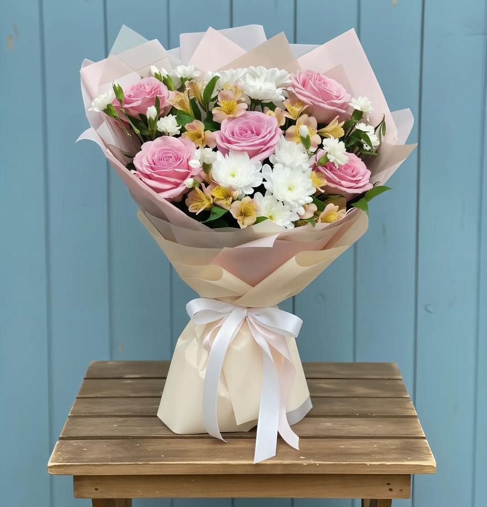 Букет цветов из: Гвоздики, Орхидеи и Розы в Мармашах