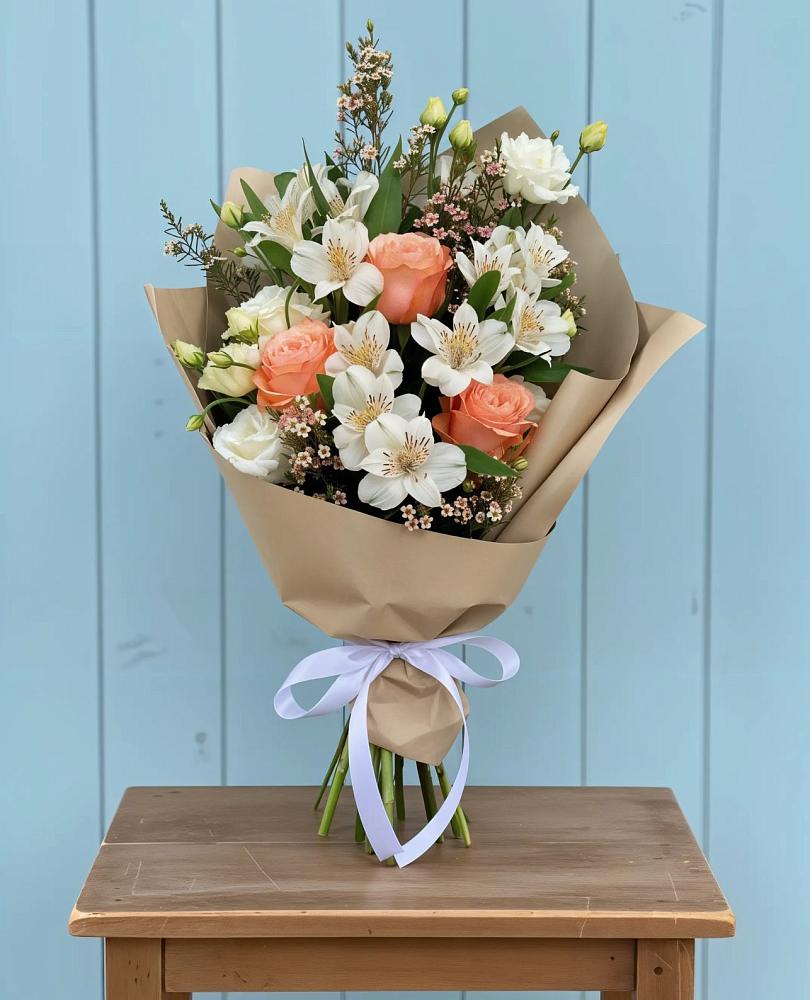 Букет цветов из: Альстромерии, Лизиантусы, Розы и Хризантемы в Мармашах